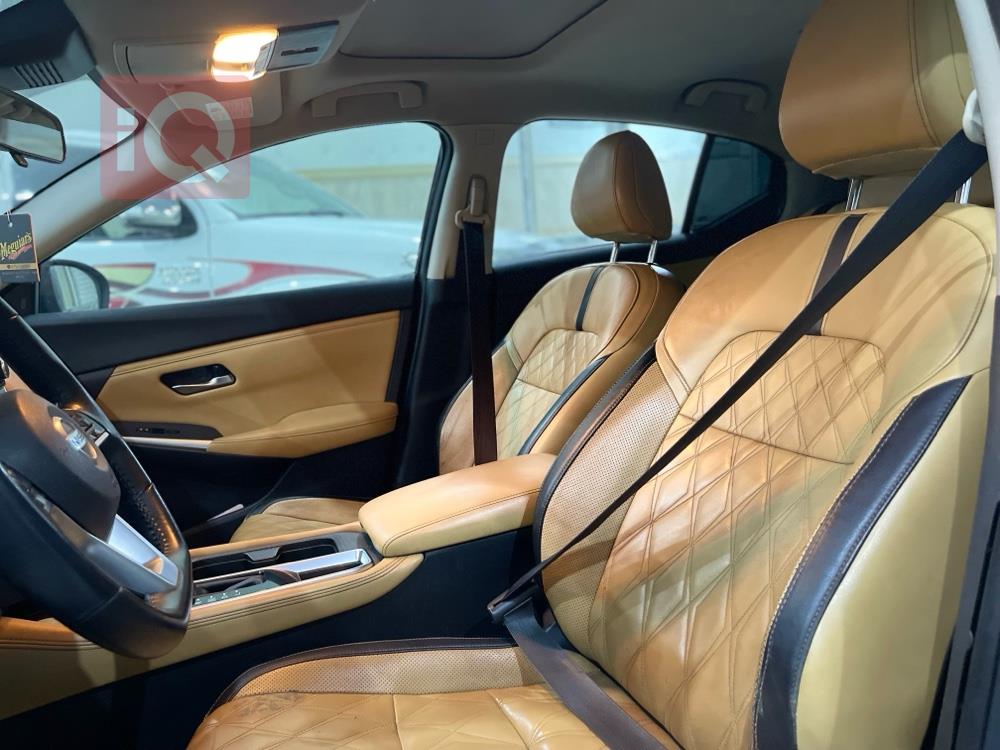 نیسان سێنترا